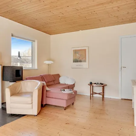 3 Bedroom Lovely In *