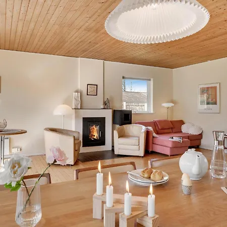3 Bedroom Lovely In Gilleleje